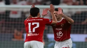 الأهلي يحقق الفوز على الزمالك ويتوج بكأس السوبر المصري